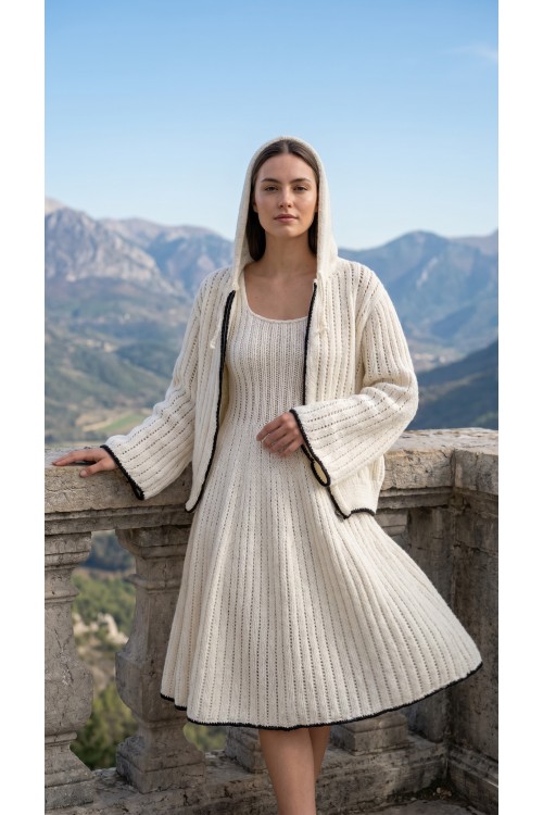 Wunderschönes, handgestricktes Ensemble aus Kaschmir und Merinowolle, besonders, Unikat Wunderschönes, handgestricktes Ensemble aus Kaschmir und Merinowolle, besonders, Unikat