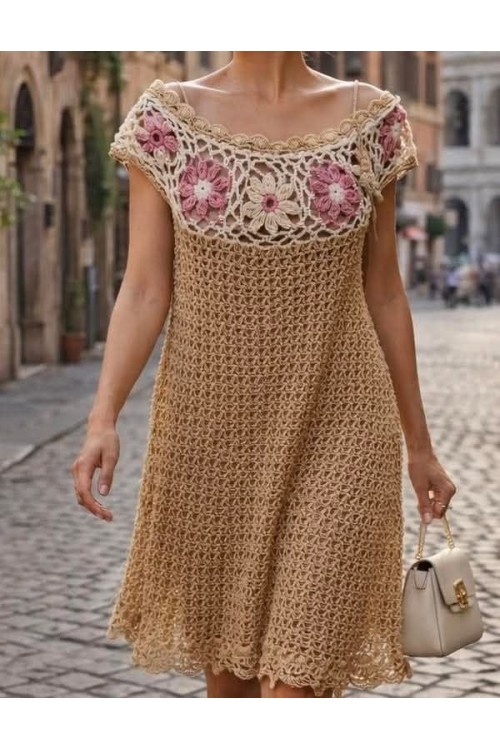 Romantische Sommerkleid, handgehäkelt aus 100% Baumwolle.  