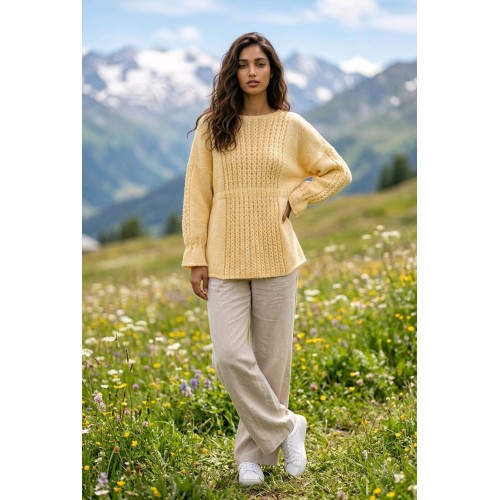Tunika – Bluse im folkloristischen Stil, handgestrickt aus Seide, Merinowolle und Baumwolle Tunika – Bluse im folkloristischen Stil, handgestrickt aus Seide, Merinowolle und Baumwolle