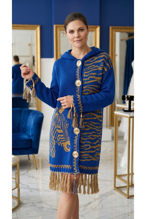 Handgefertigter Royal-Cardigan aus 100% Merinowolle, Unikat Handgefertigter Royal-Cardigan aus 100% Merinowolle, Unikat